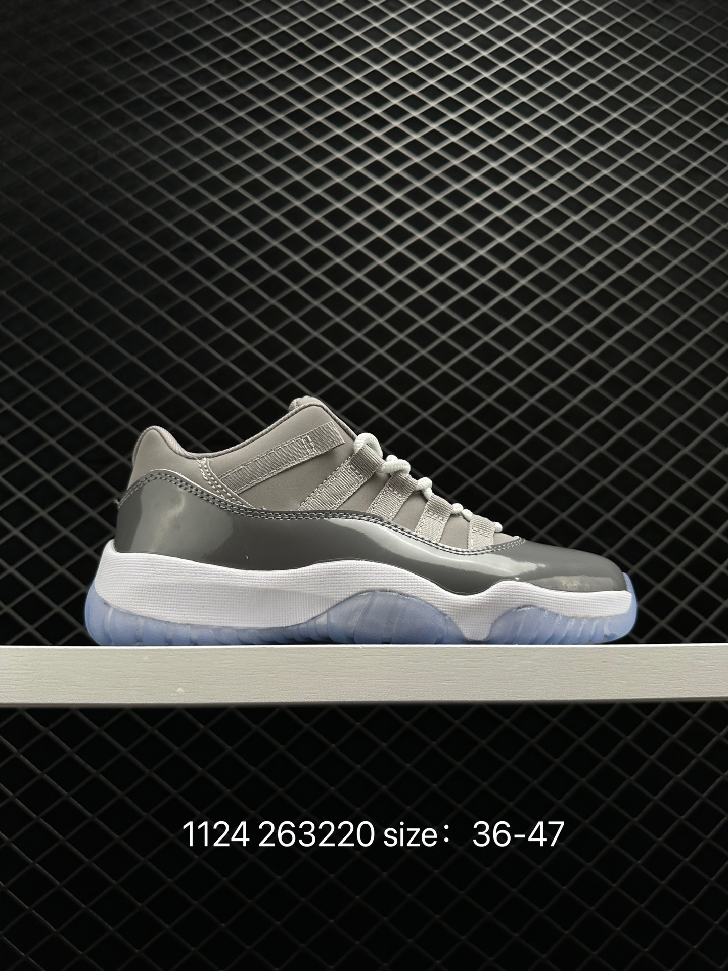 Nike Wmns Air Jordan 11 Retro AJ11